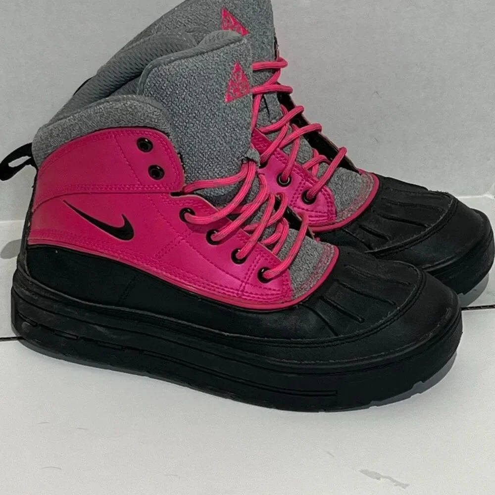 Nike ACG Woodside 2 High Pink Flash Black Youth 5.5Y 524876-600 Duck Boots